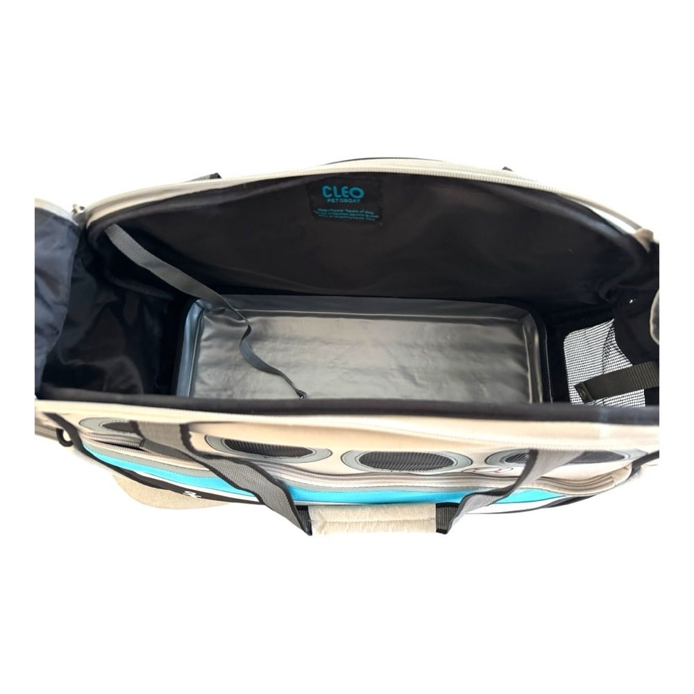 Cleo Petoboat Airline Approved Pet Carrier ā Like New, Excellent Condition - Picture 5 of 9